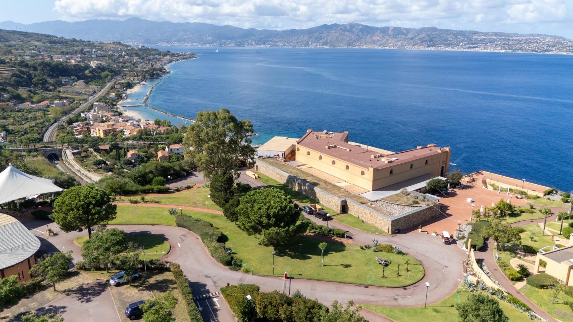 Altafiumara Resort & Spa Villa San Giovanni Esterno foto