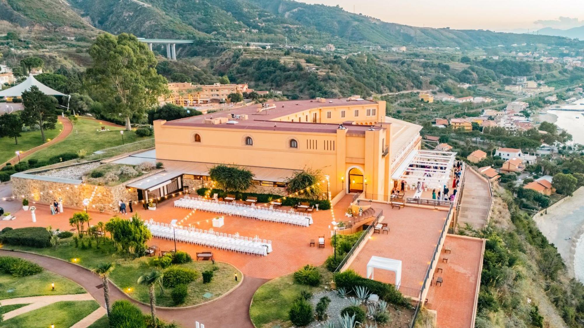 Altafiumara Resort & Spa Villa San Giovanni Esterno foto
